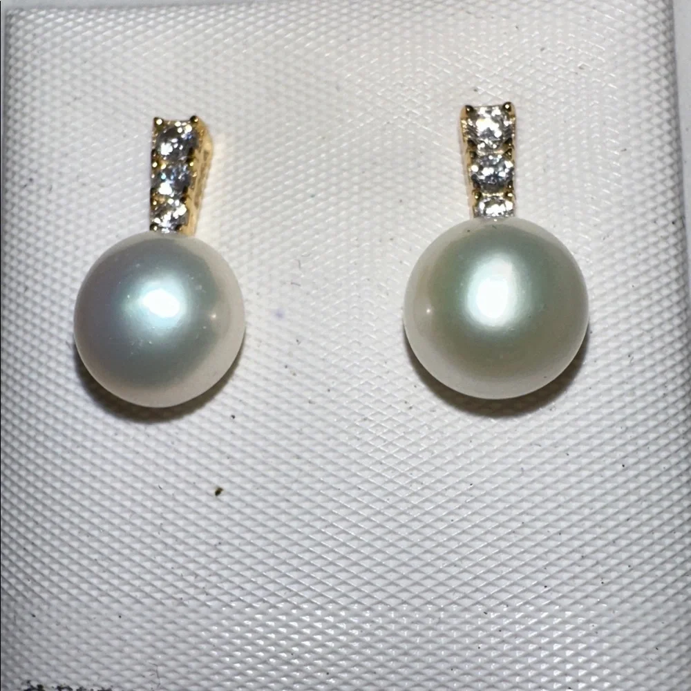 925/Gold Plated Cultured Freshwater Pearl & CZ Drop Stud Earrings - Picture 2 of 3